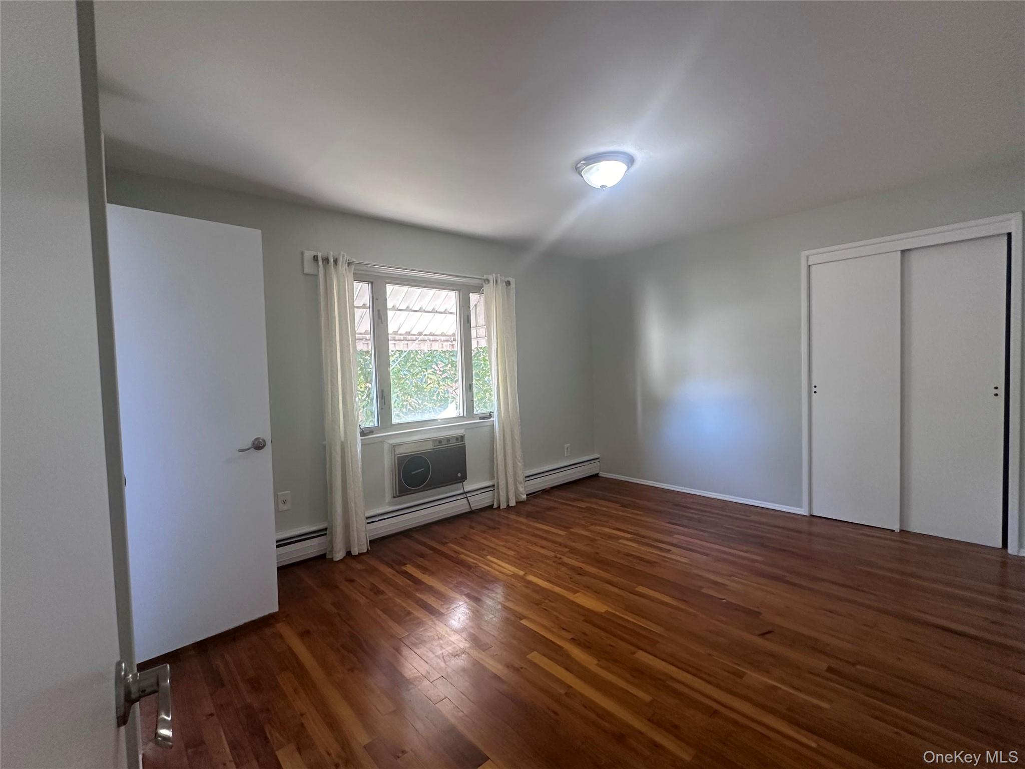 #5 photo, 141-33 255th Street, Rosedale , NY 11422