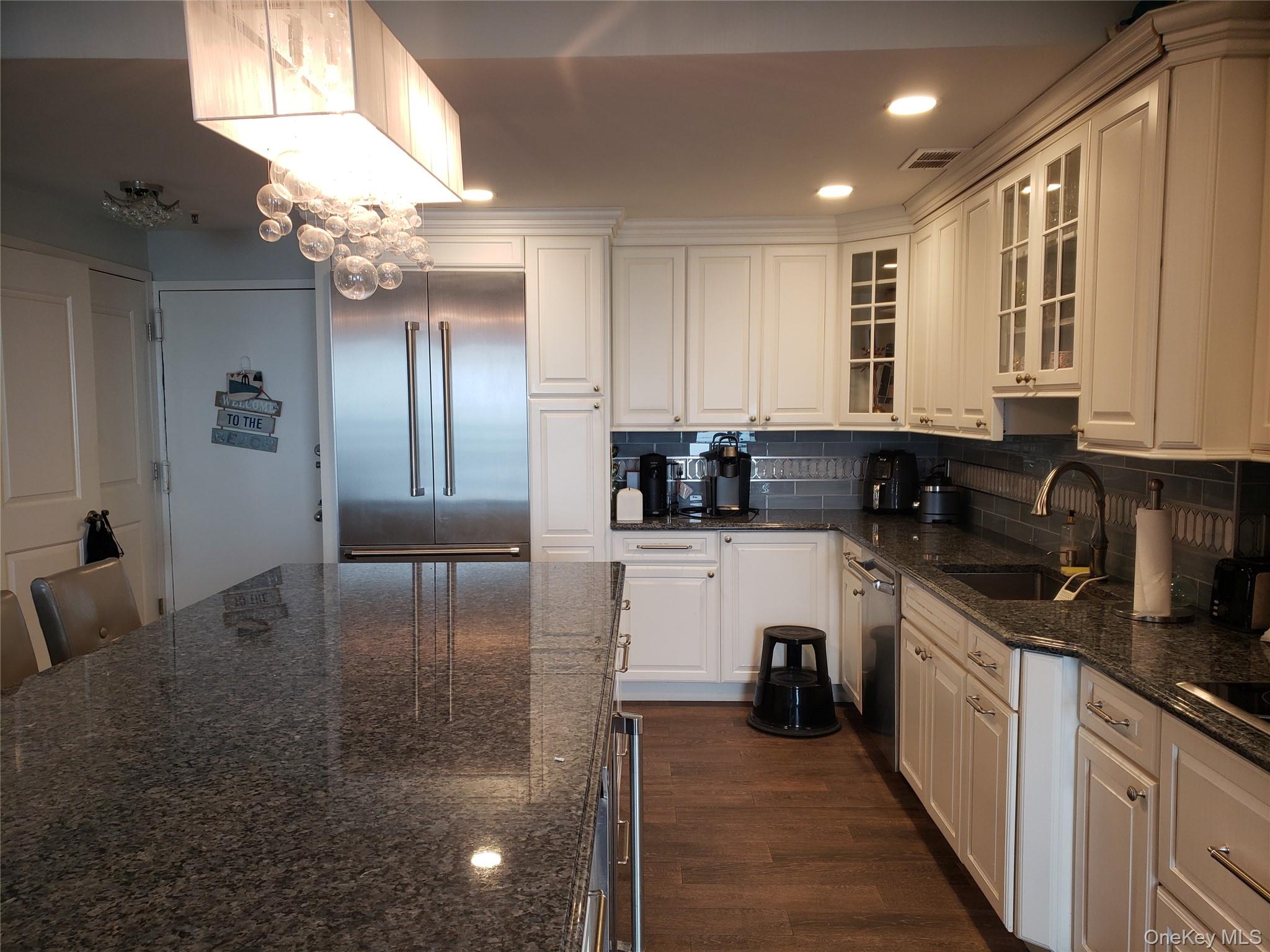 #20 photo, 100 W Broadway, Long Beach , NY 11561