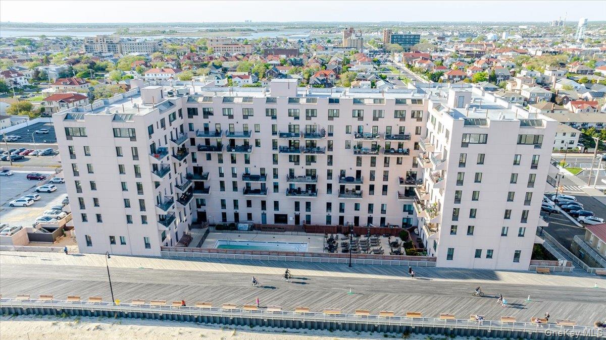 #4 photo, 100 W Broadway, Long Beach , NY 11561