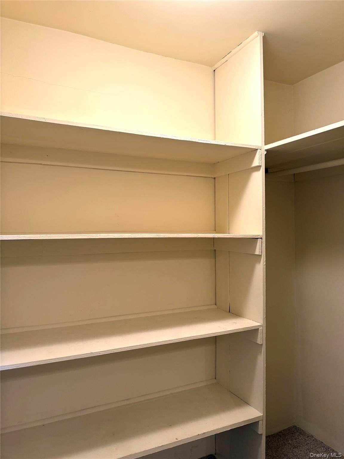 #10 photo, 558 Locust Avenue, Port Chester , NY 10573