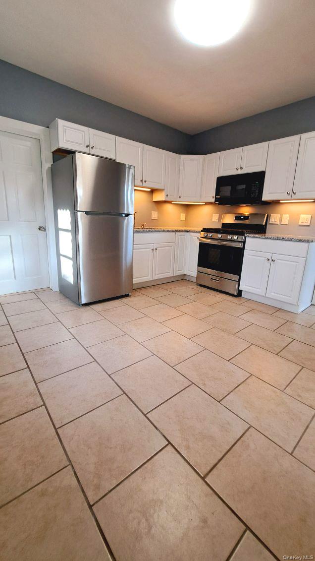 #3 photo, 558 Locust Avenue, Port Chester , NY 10573