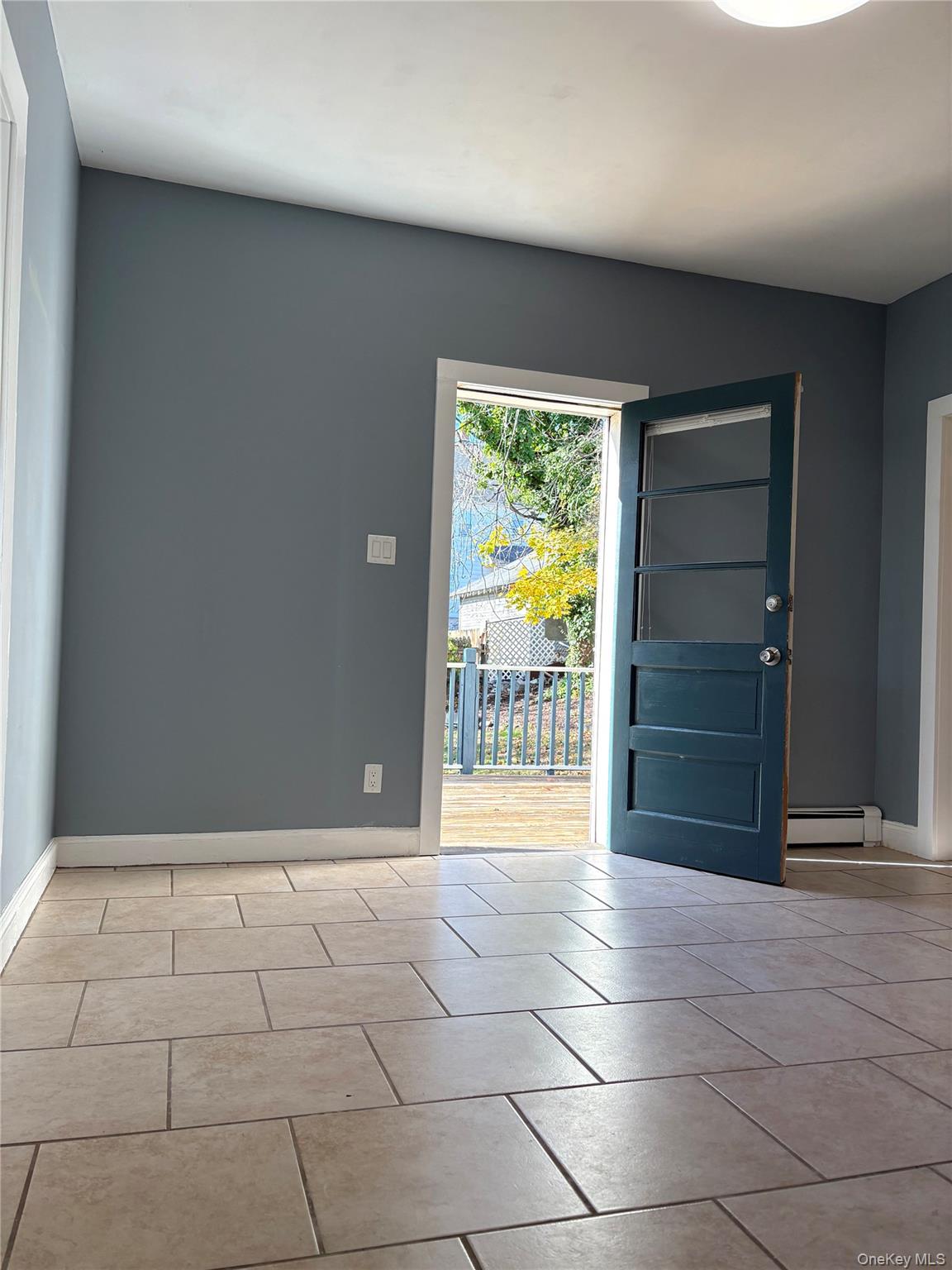 #4 photo, 558 Locust Avenue, Port Chester , NY 10573