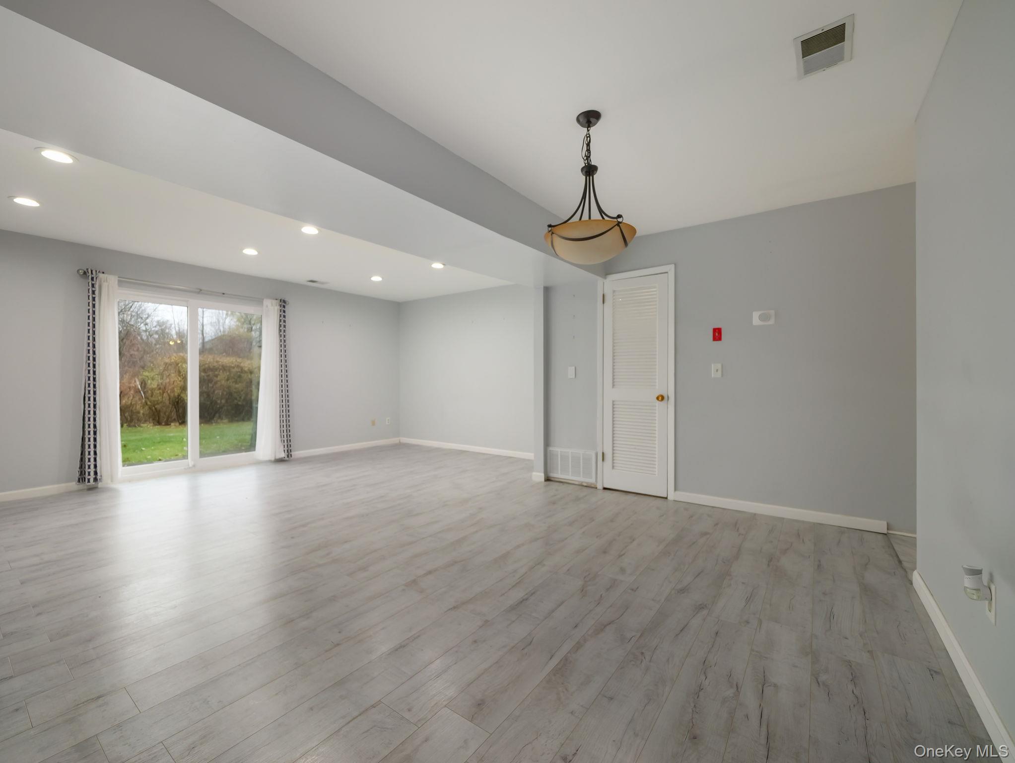 #10 photo, 276 Temple Hill Road, New Windsor , NY 12553