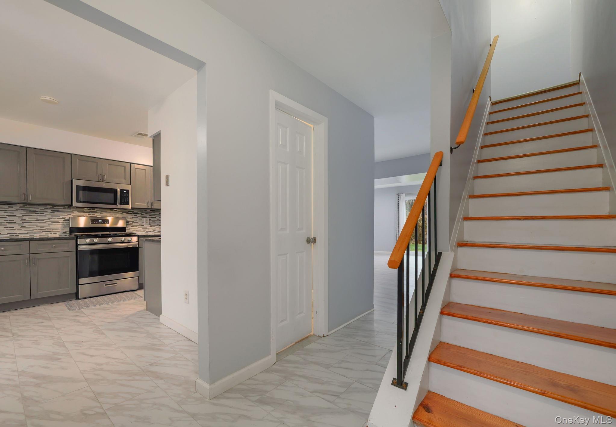 #4 photo, 276 Temple Hill Road, New Windsor , NY 12553