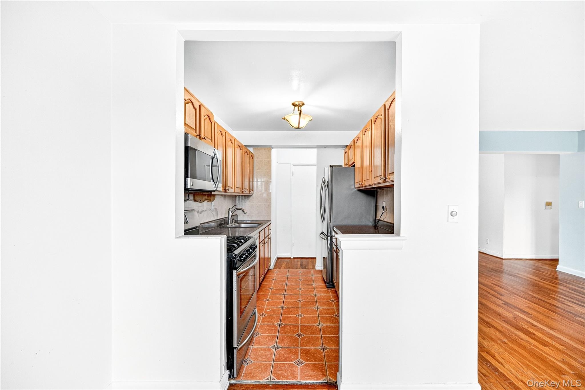 #14 photo, 3 Sadore Lane, Yonkers , NY 10710