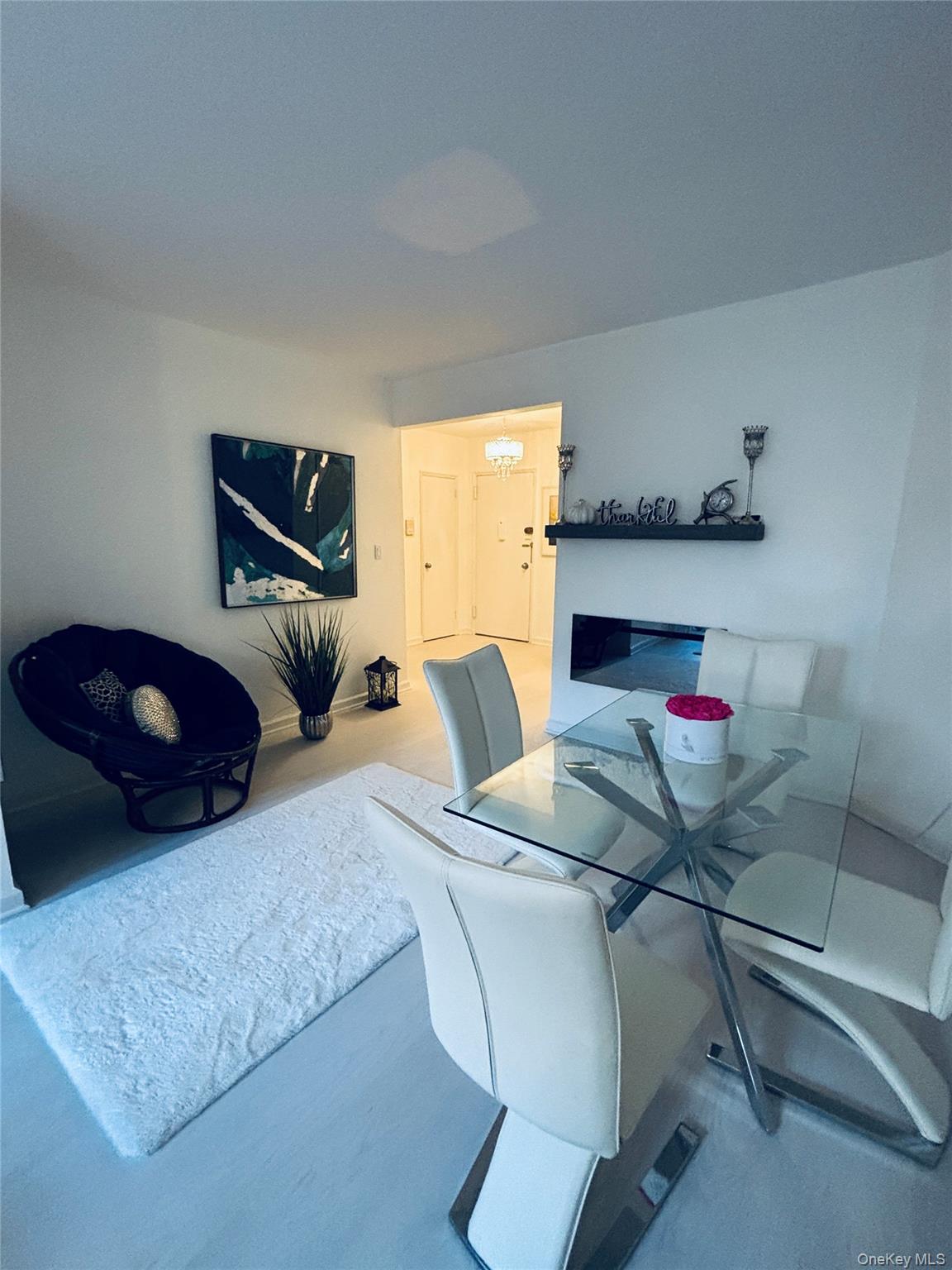 #13 photo, 16 N Broadway, White Plains , NY 10601