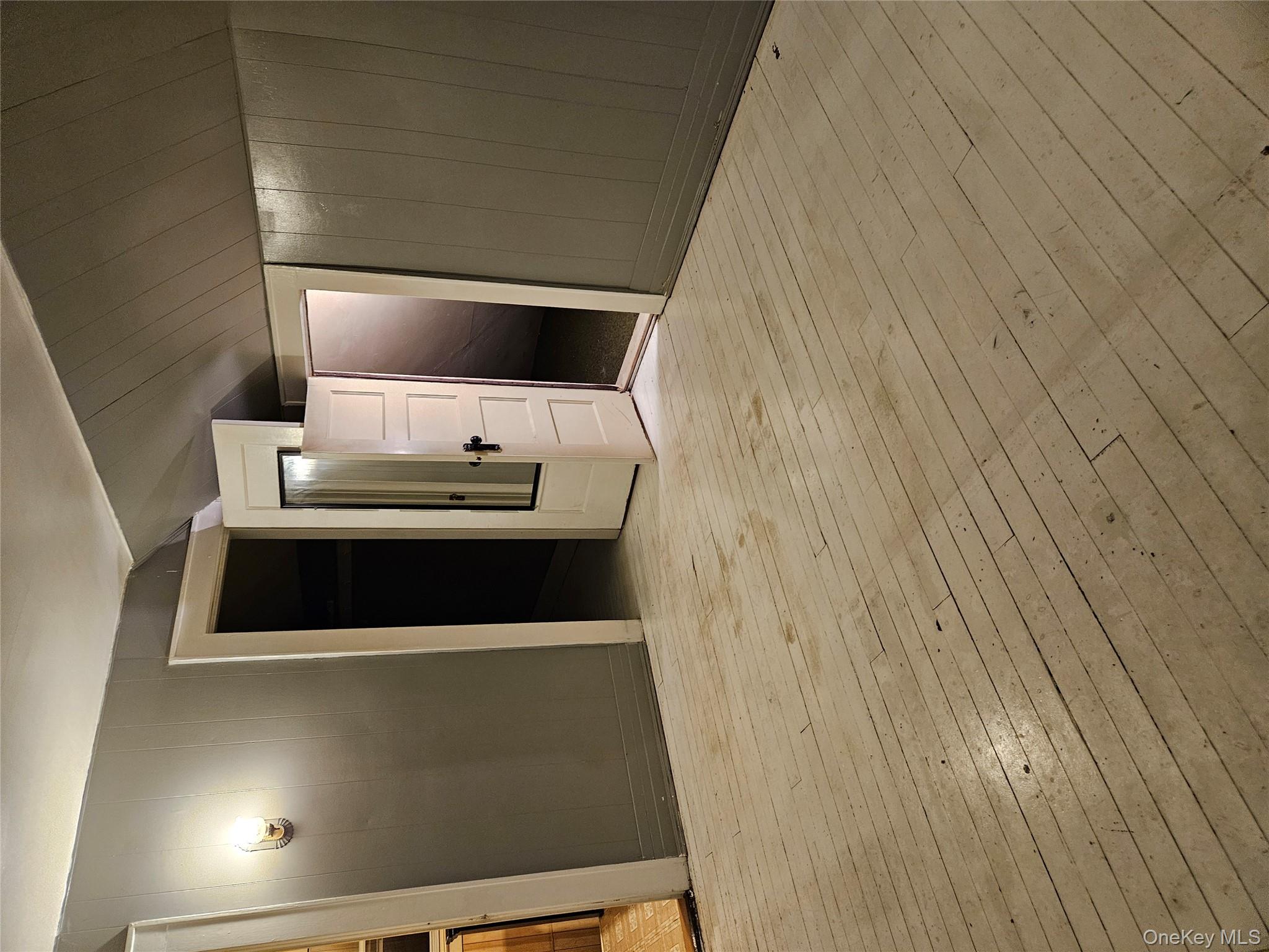 #4 photo, 19030 103rd ave, Hollis , NY 11423