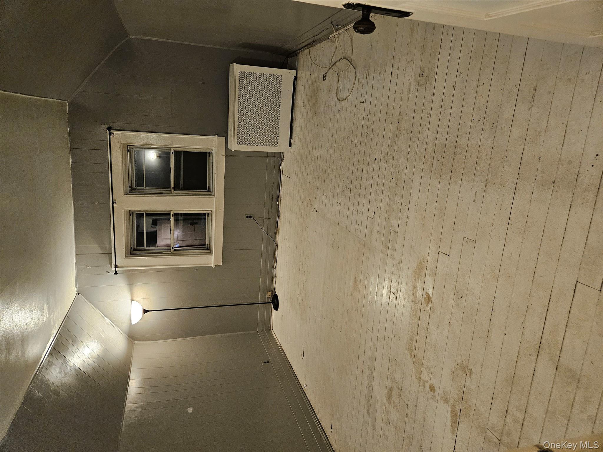 #5 photo, 19030 103rd ave, Hollis , NY 11423