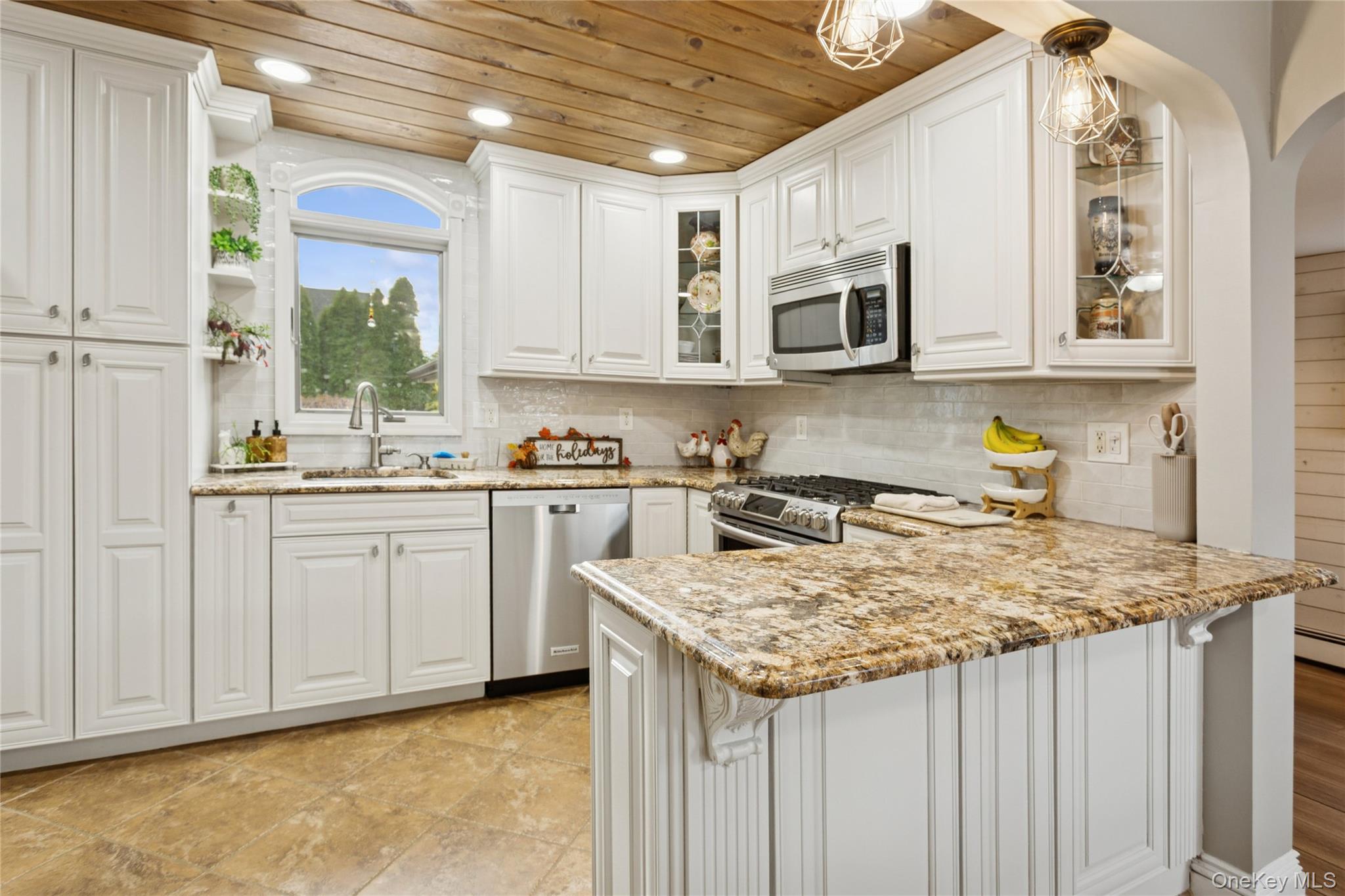 #14 photo, 2490 Orange Street, Bellmore , NY 11710