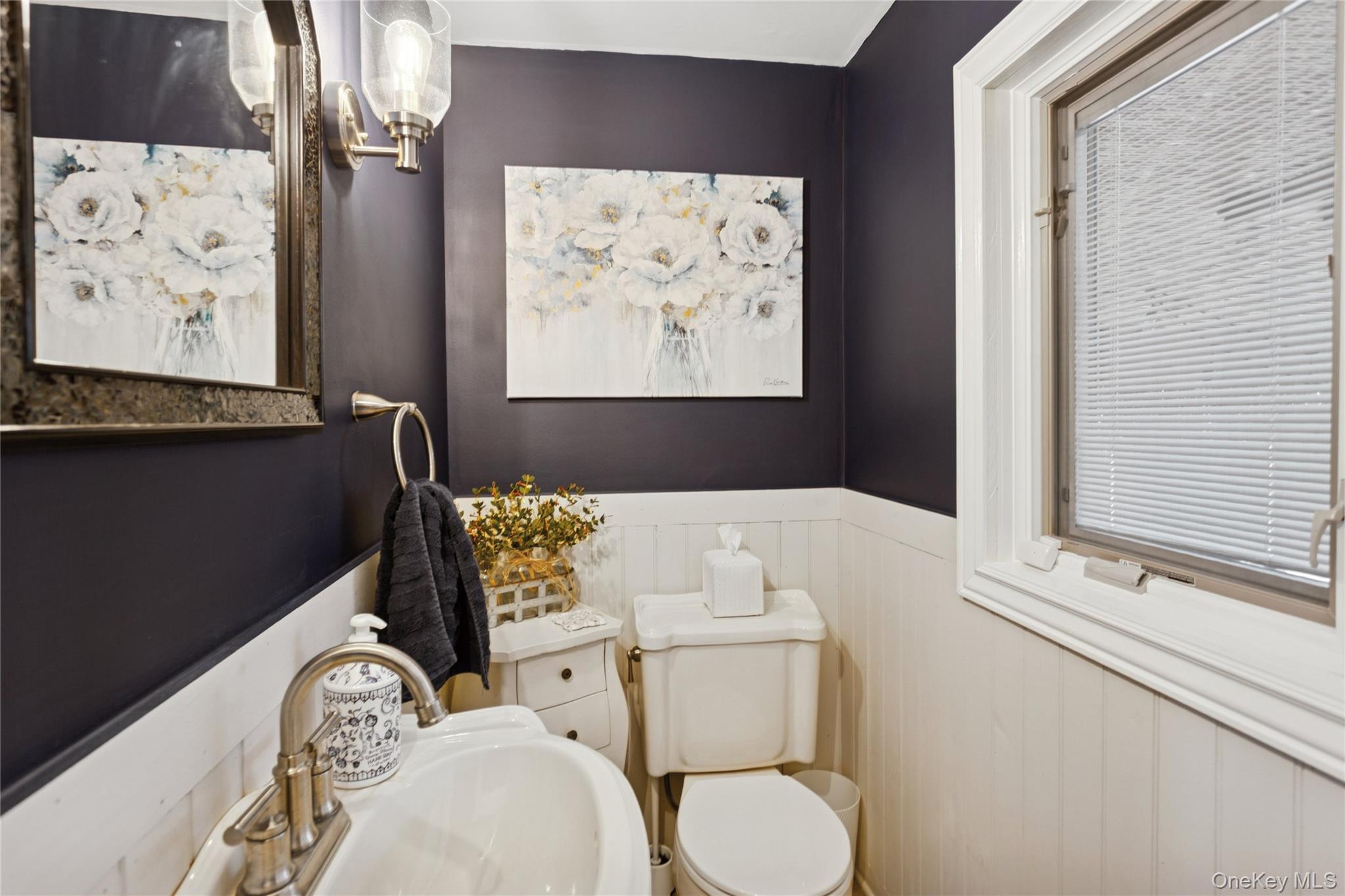 #20 photo, 2490 Orange Street, Bellmore , NY 11710