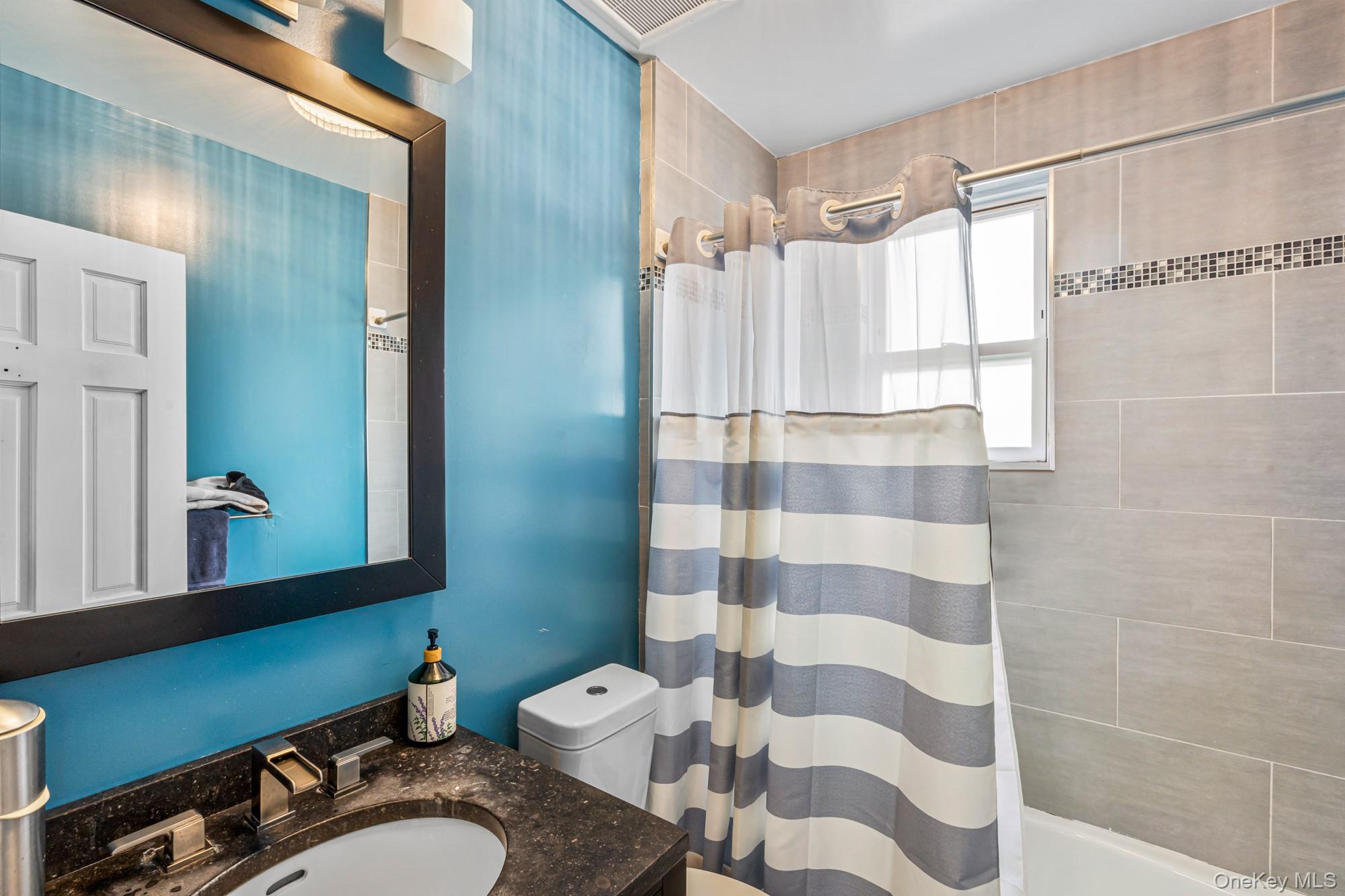 #17 photo, 151-35 20th Road, Whitestone , NY 11357