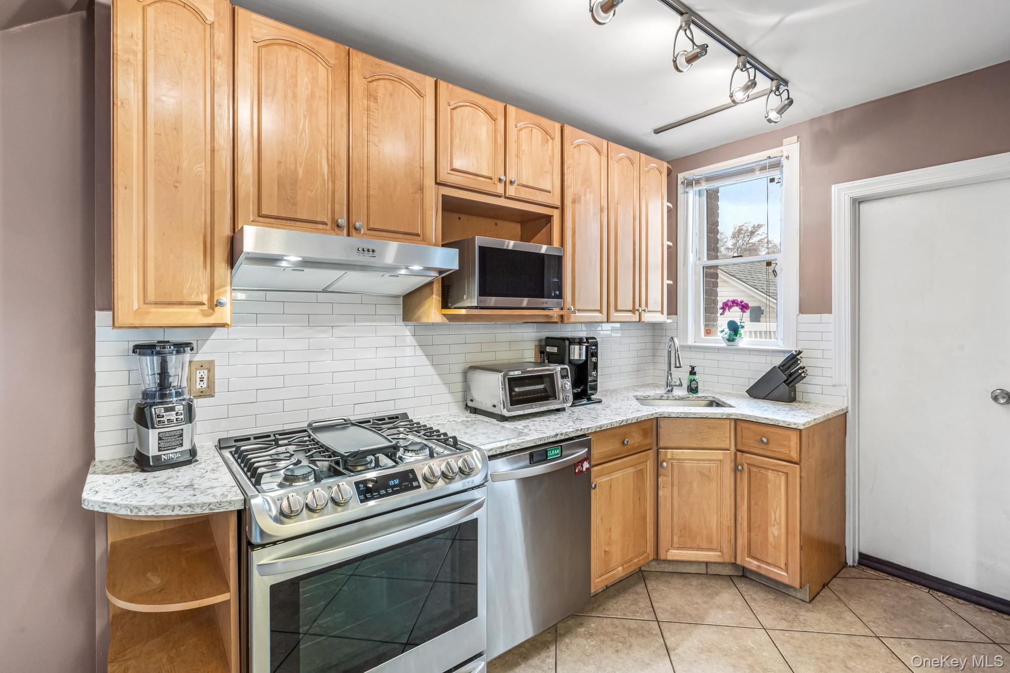 #9 photo, 151-35 20th Road, Whitestone , NY 11357