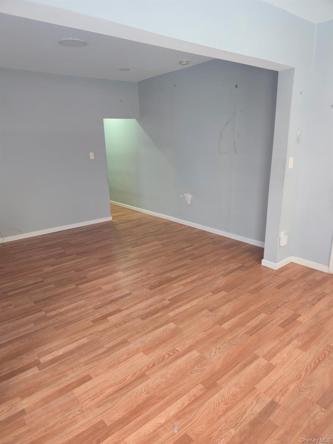 #4 photo, 4216 Edson Avenue, Bronx , NY 10466