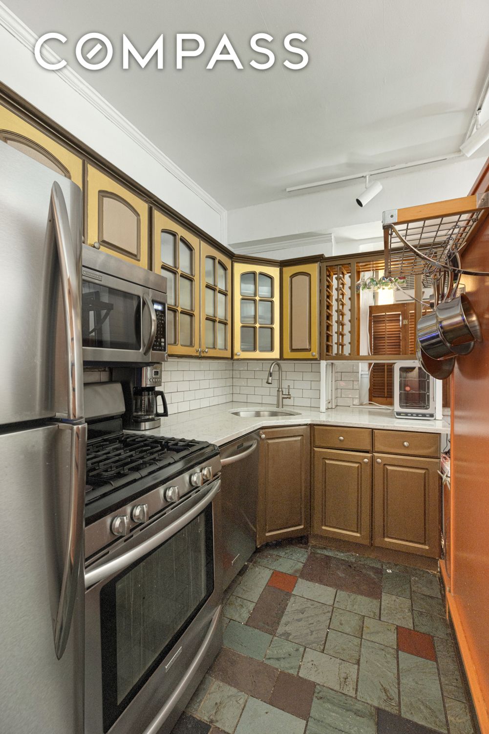 #19 photo, 400 Riverside Drive, Morningside Heights , NY 10025