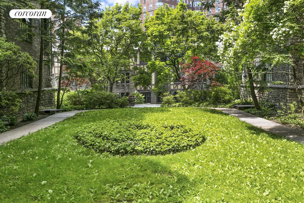 #11 photo, New York City, Hudson Heights , NY 10033