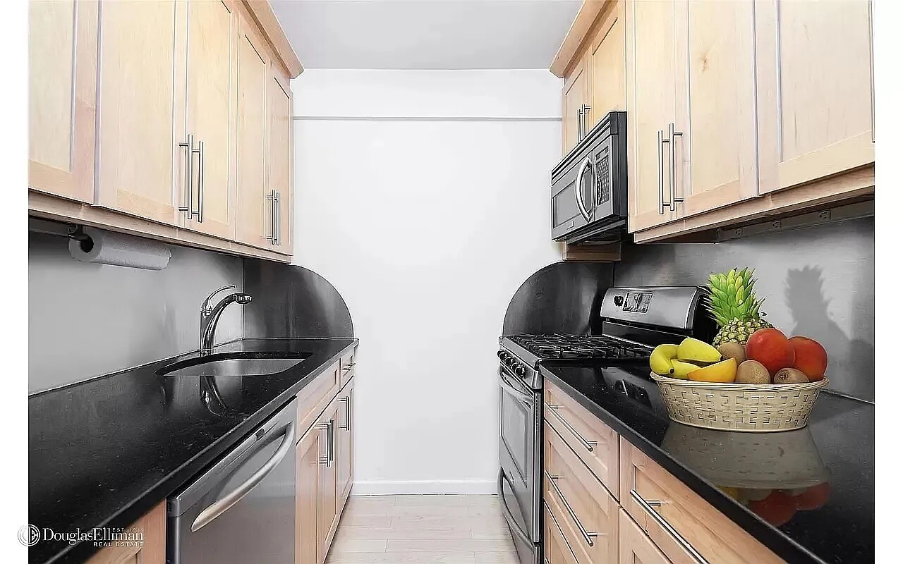 #3 photo, New York City, Greenwich Village , NY 10003