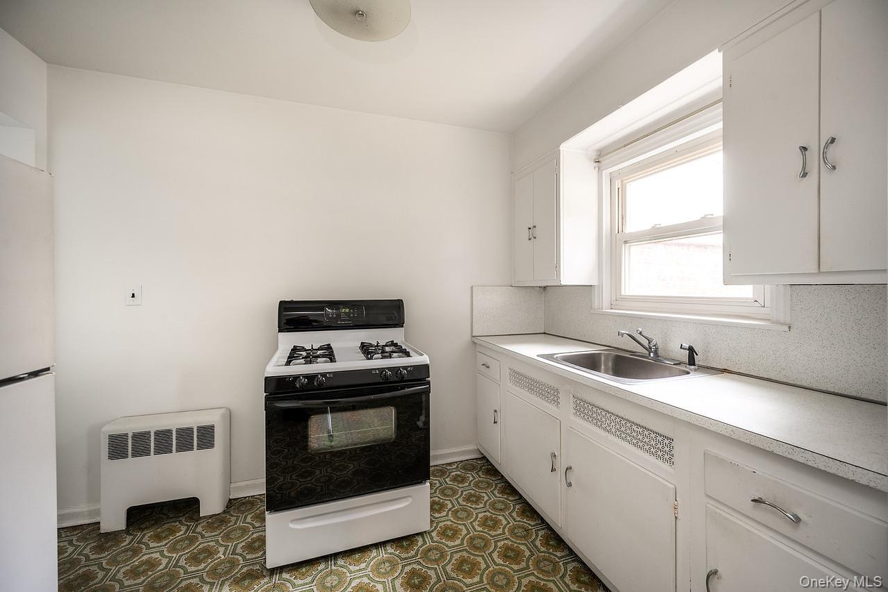 #12 photo, 10 Maywood Avenue, Rye Brook , NY 10573