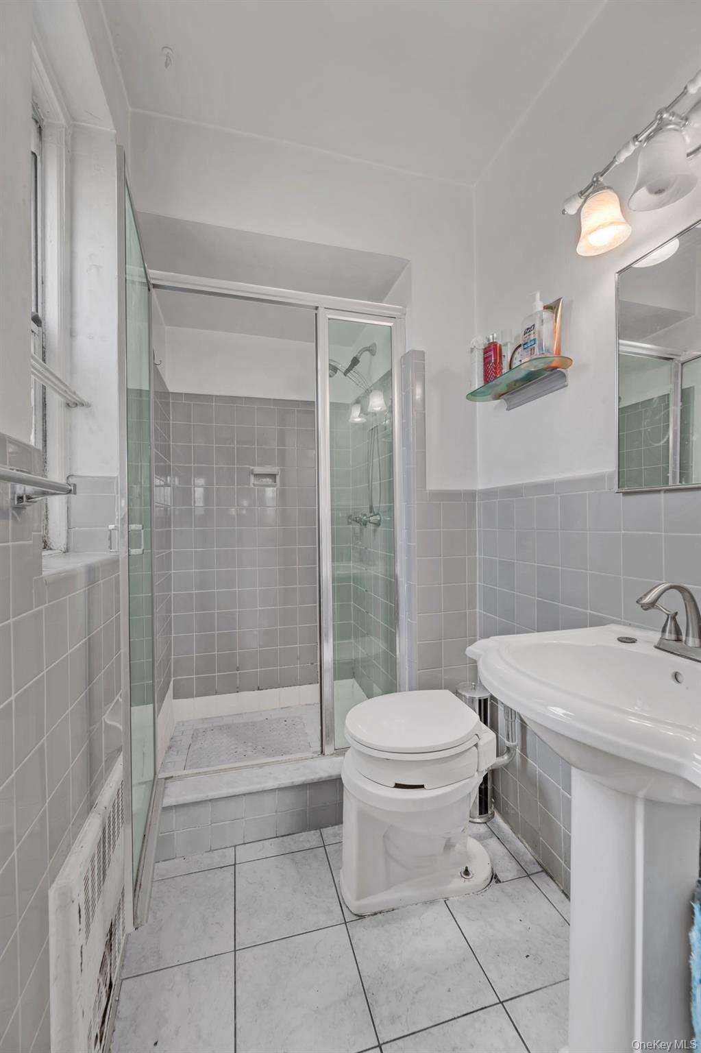 #12 photo, 800 Grand Concourse, Bronx , NY 10451