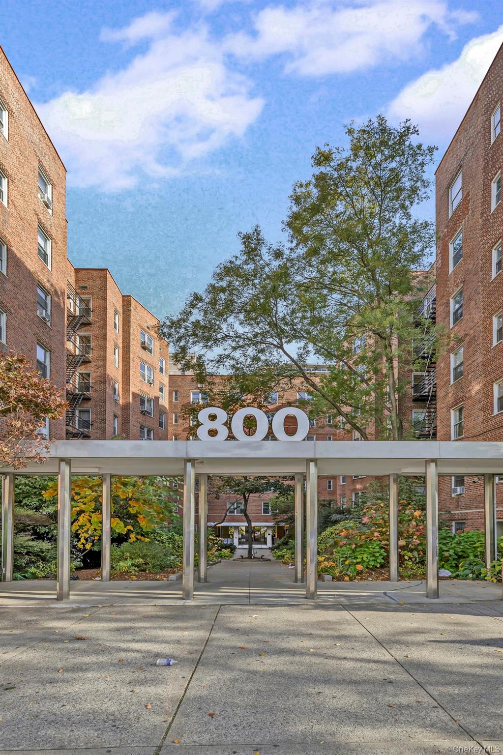 #15 photo, 800 Grand Concourse, Bronx , NY 10451