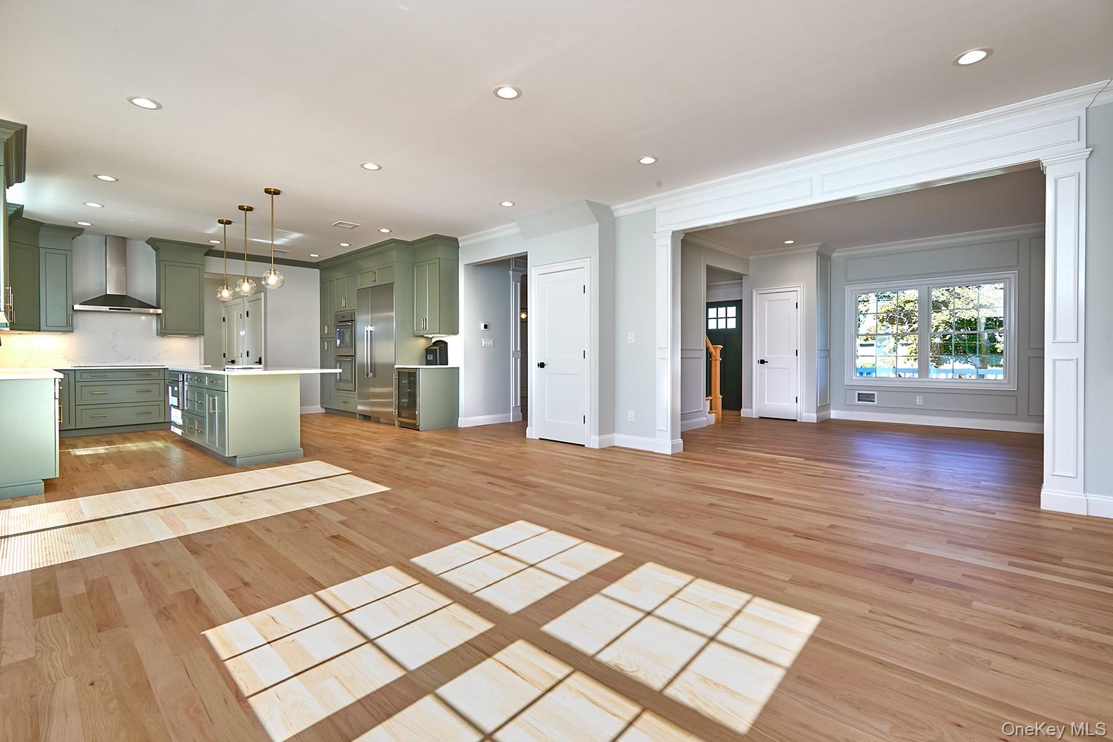 #12 photo, 1529 Fenimore Street, North Bellmore , NY 11710