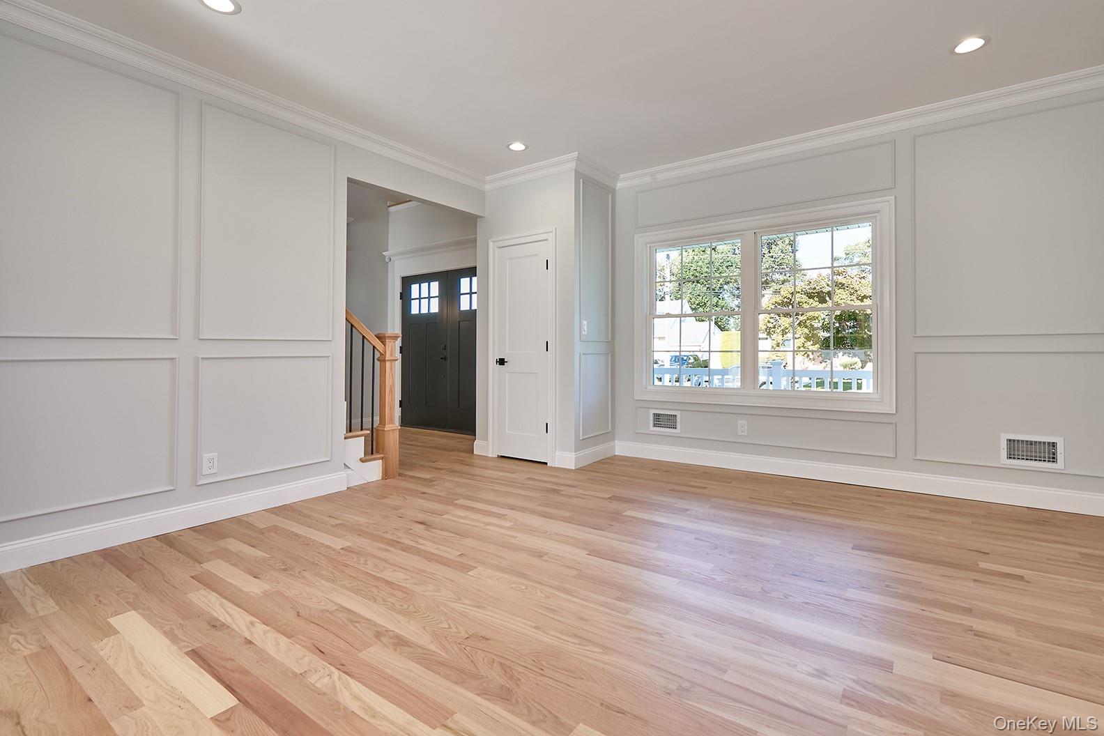 #8 photo, 1529 Fenimore Street, North Bellmore , NY 11710