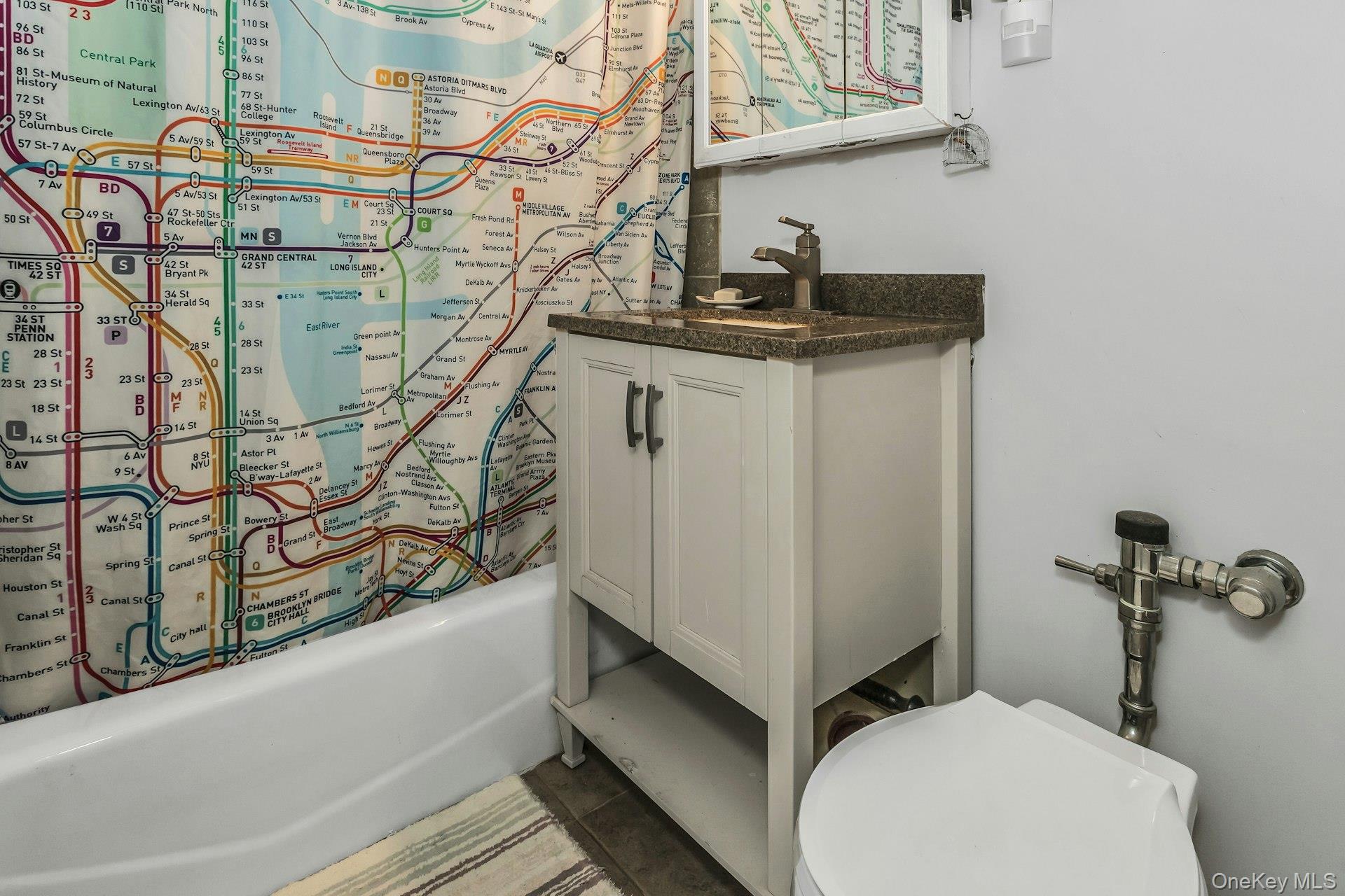 #11 photo, 99-45 67th Road, Forest Hills , NY 11375