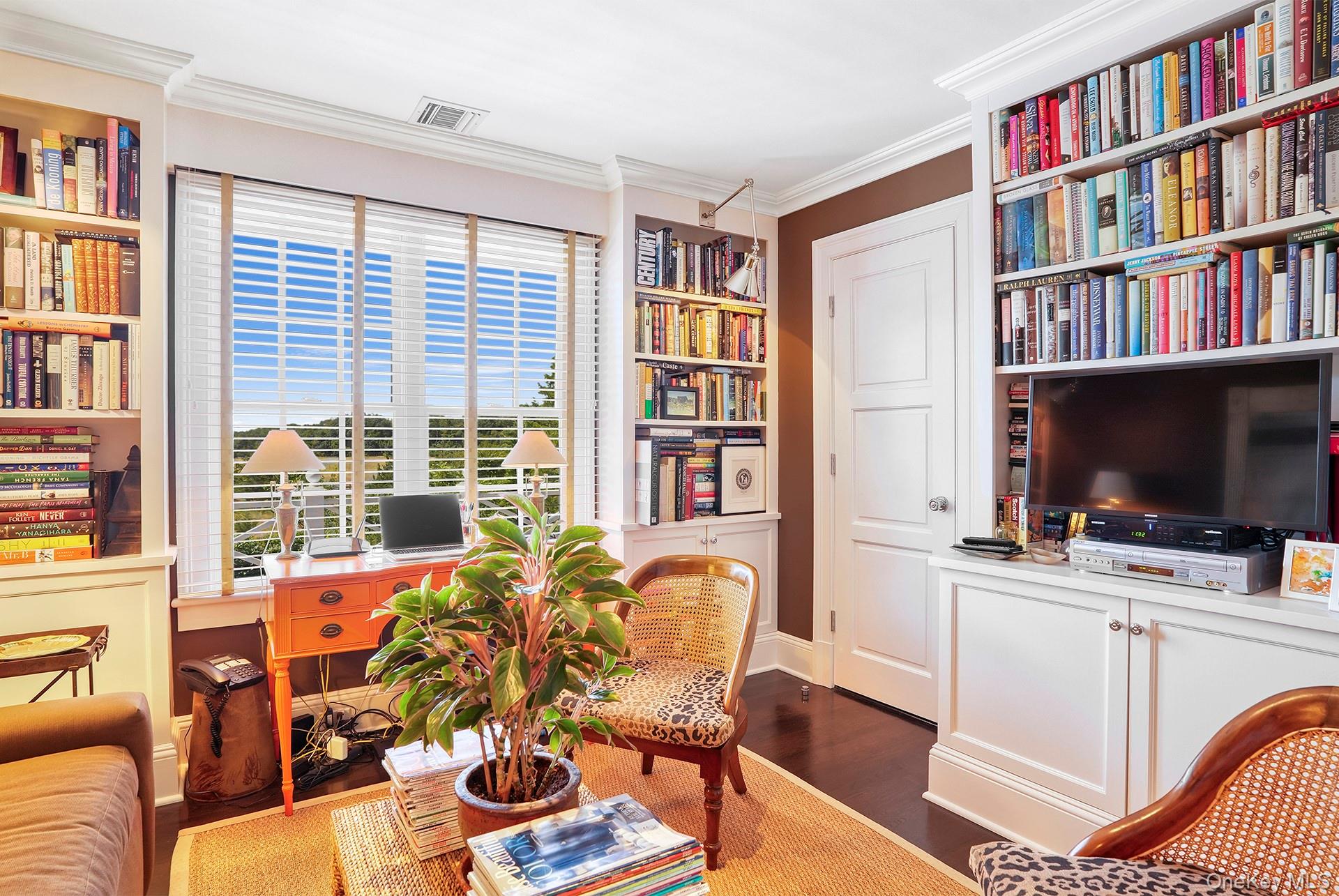 #18 photo, 10 Horse Meadow Lane, East Hampton , NY 11937