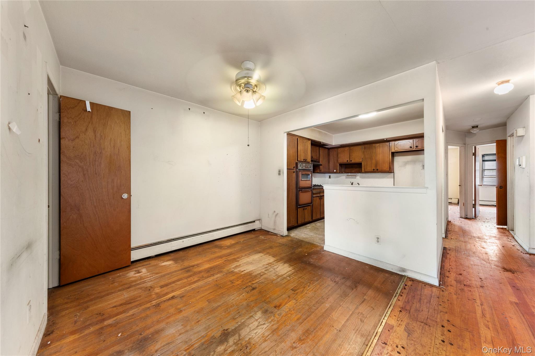 #12 photo, 71-34 Kissena Boulevard, Flushing , NY 11367