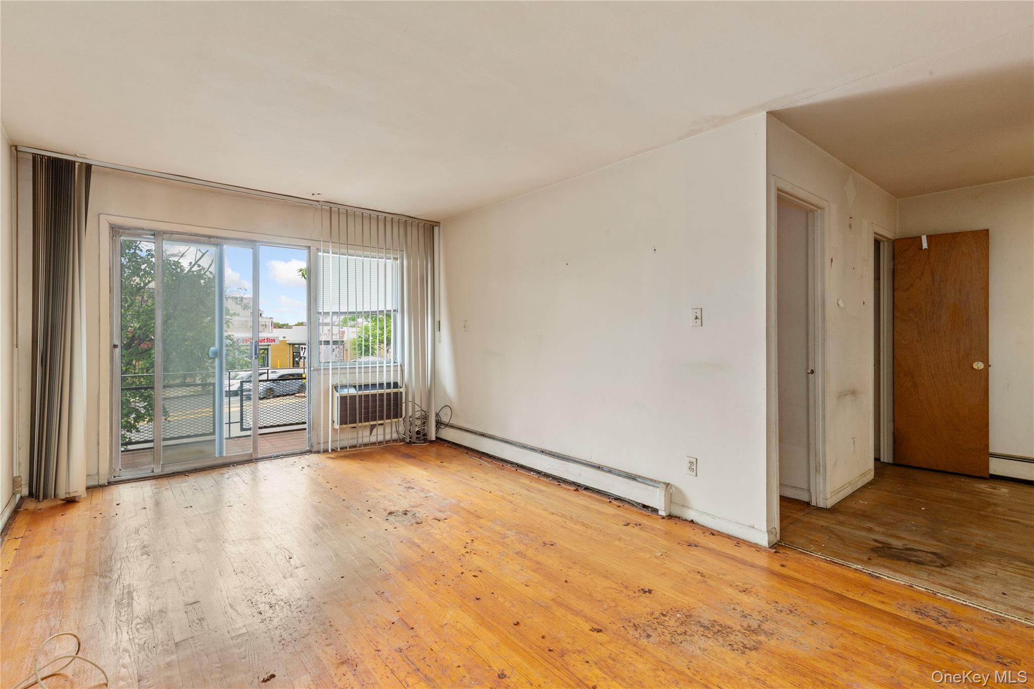 #13 photo, 71-34 Kissena Boulevard, Flushing , NY 11367