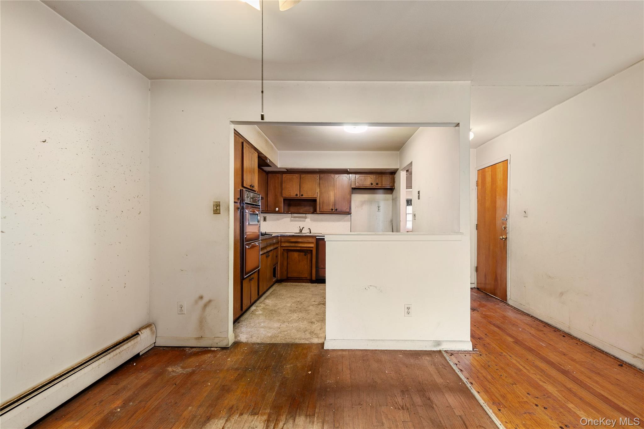 #14 photo, 71-34 Kissena Boulevard, Flushing , NY 11367