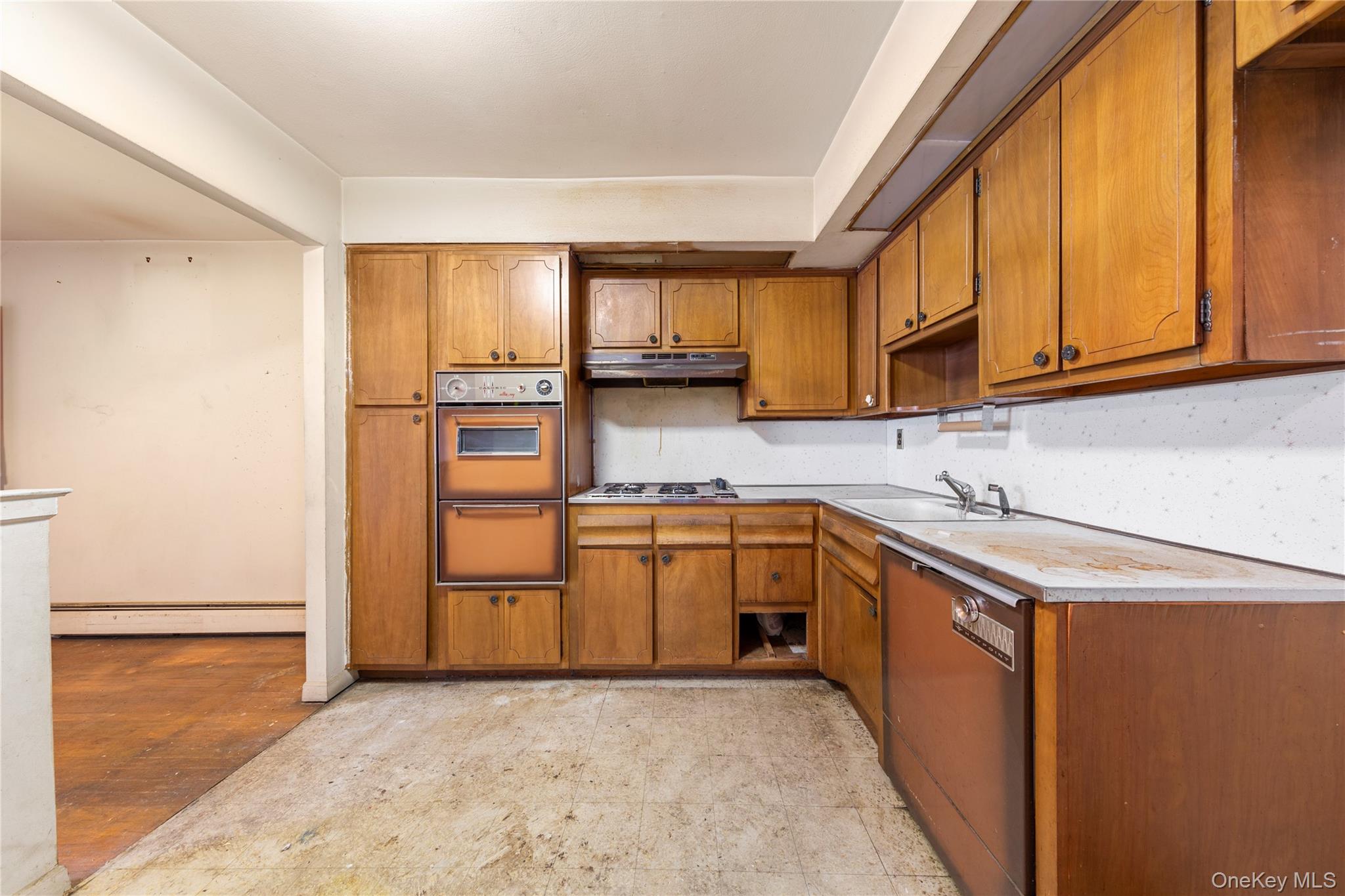 #15 photo, 71-34 Kissena Boulevard, Flushing , NY 11367