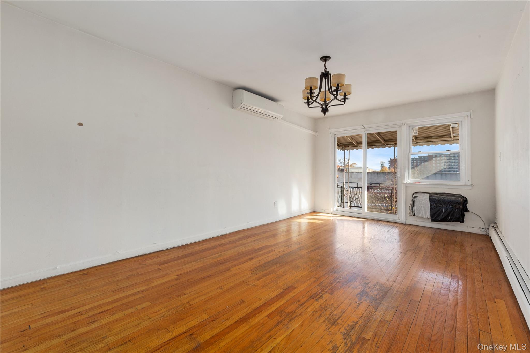 #4 photo, 71-34 Kissena Boulevard, Flushing , NY 11367