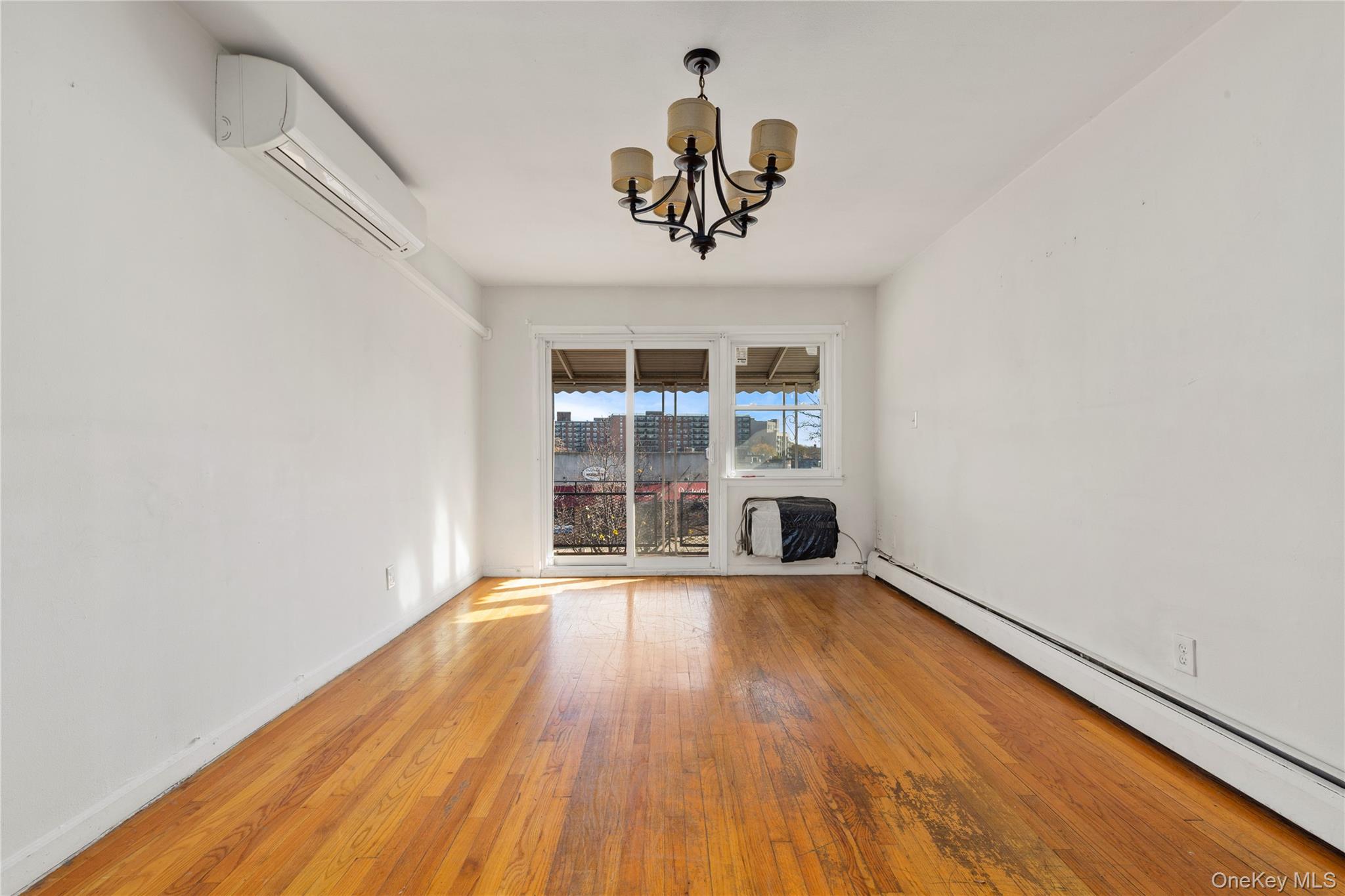 #5 photo, 71-34 Kissena Boulevard, Flushing , NY 11367