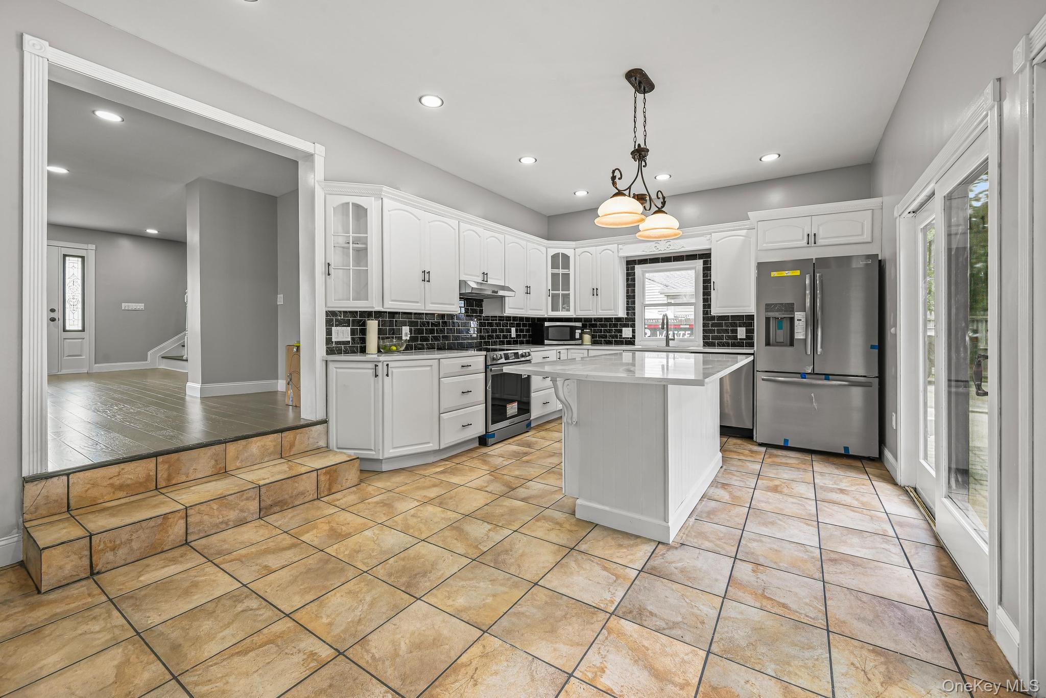 #19 photo, 47 Yuma Lane, East Islip , NY 11730