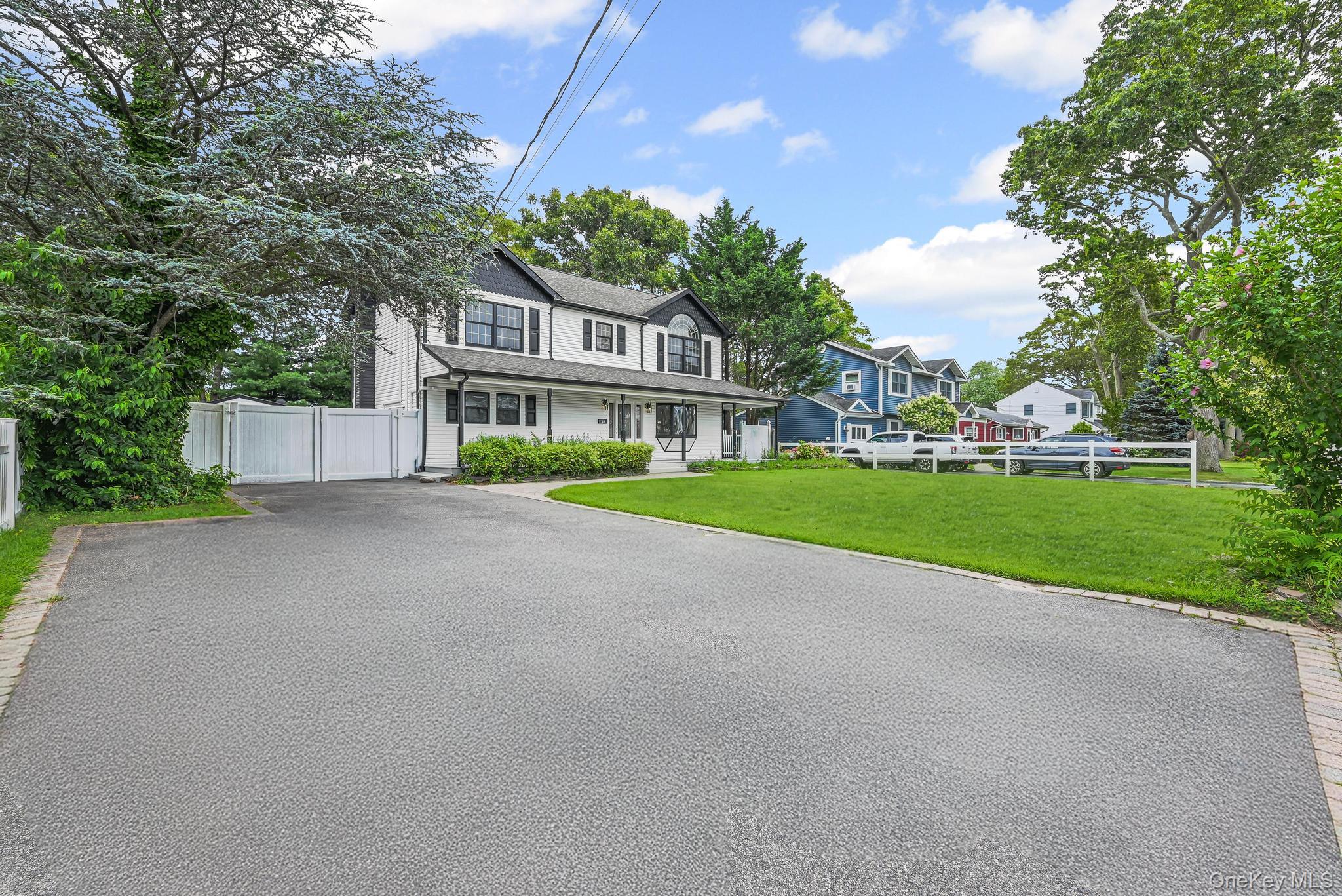 #4 photo, 47 Yuma Lane, East Islip , NY 11730