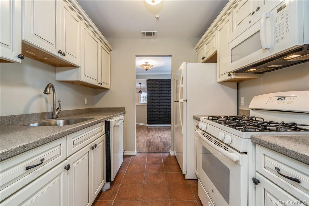 #12 photo, 27 The Knolls, Warwick , NY 10990