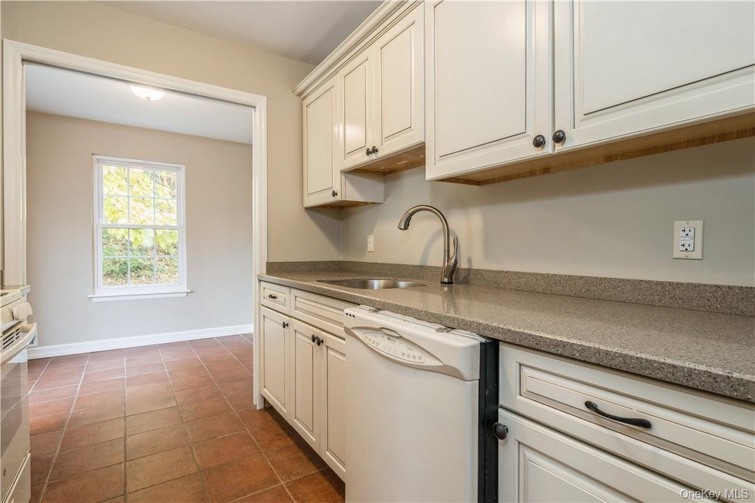 #13 photo, 27 The Knolls, Warwick , NY 10990