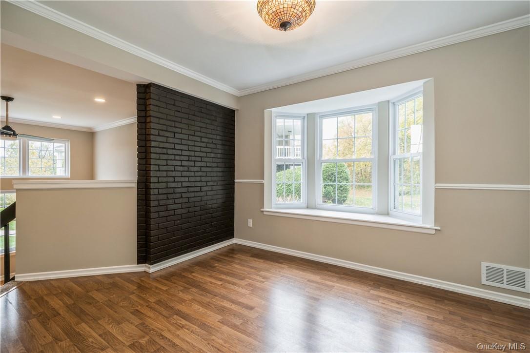 #9 photo, 27 The Knolls, Warwick , NY 10990