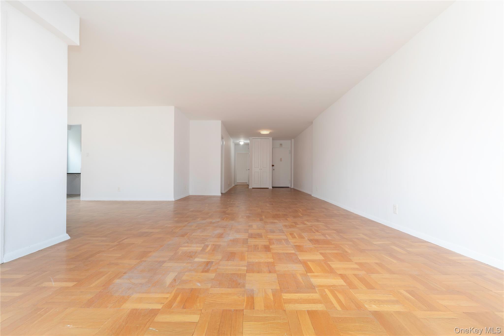 #5 photo, 1200 Midland Avenue, Bronxville , NY 10708