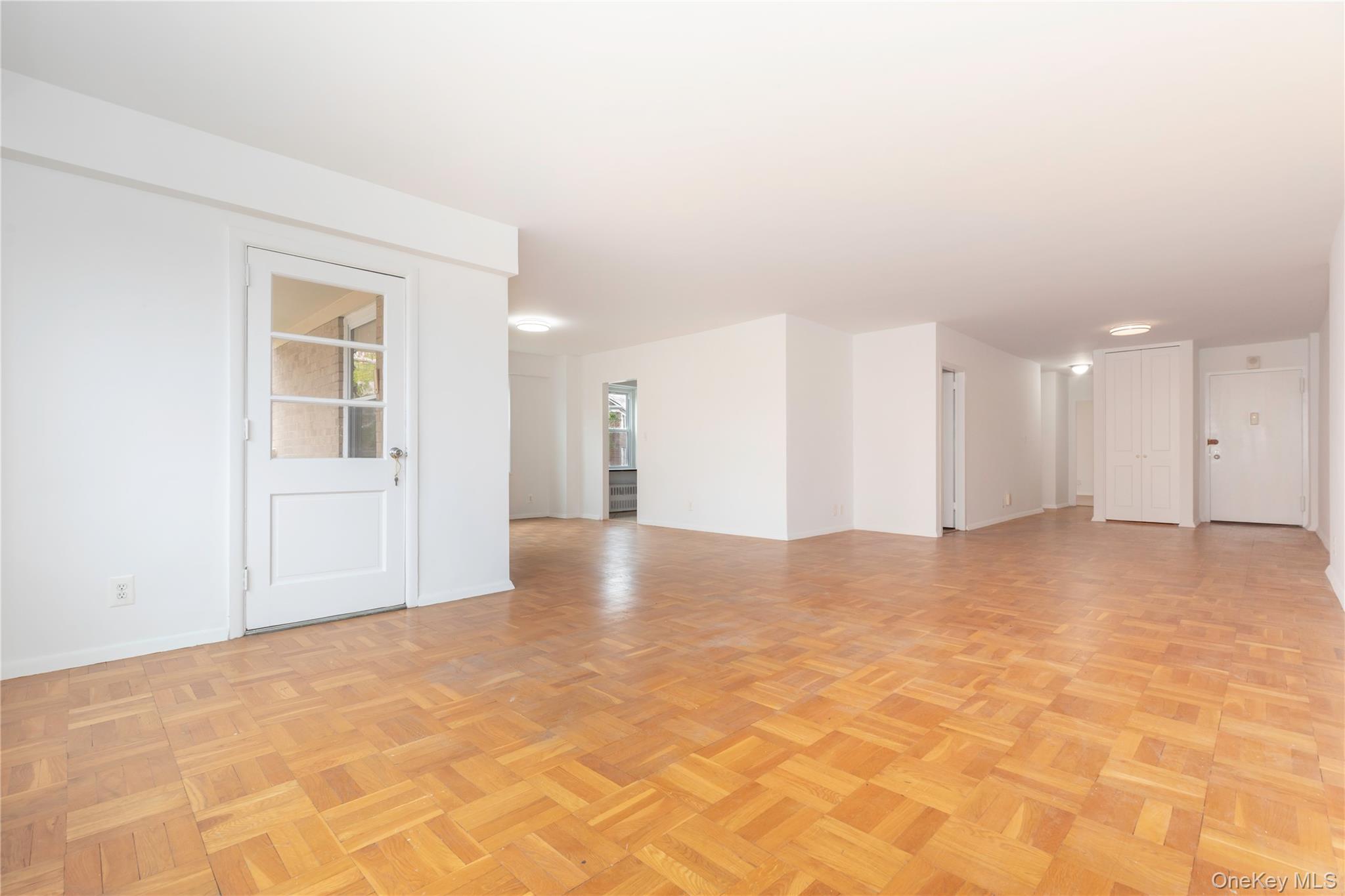 #8 photo, 1200 Midland Avenue, Bronxville , NY 10708