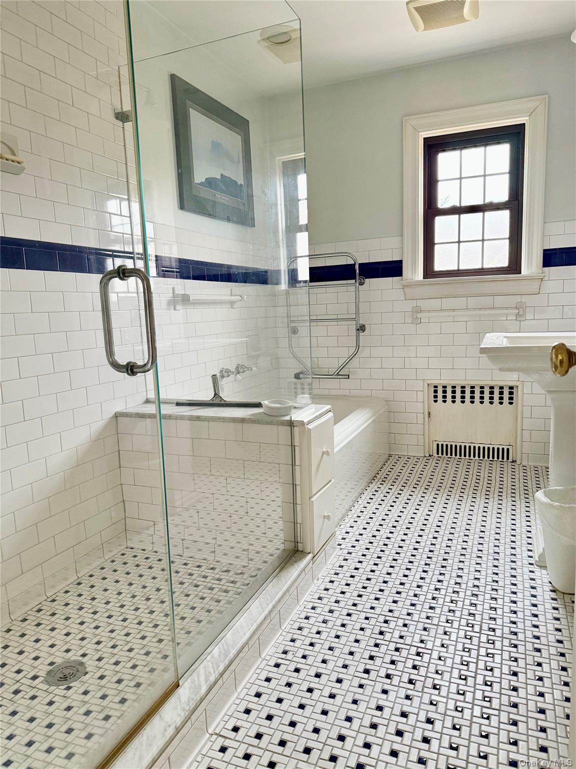 #20 photo, 404 Bauer Place, নাসাউ কাউন্টি Mineola , NY 11501