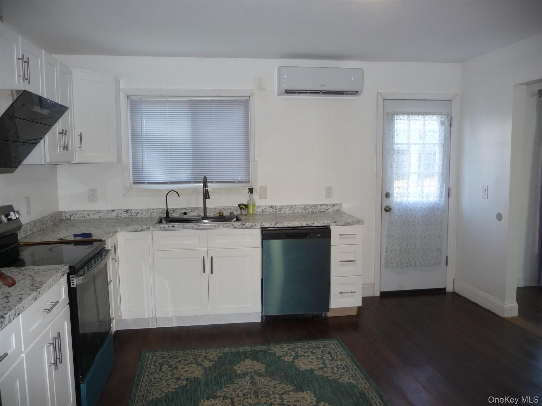 #3 photo, 7 Weather Vane Way, Middletown , NY 10940