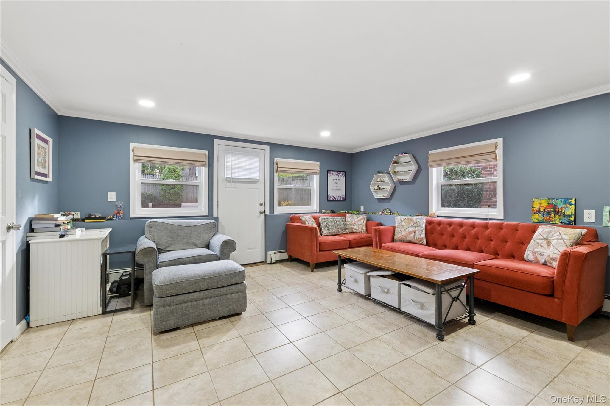 #8 photo, 686 Tanwood Drive, West Hempstead , NY 11552