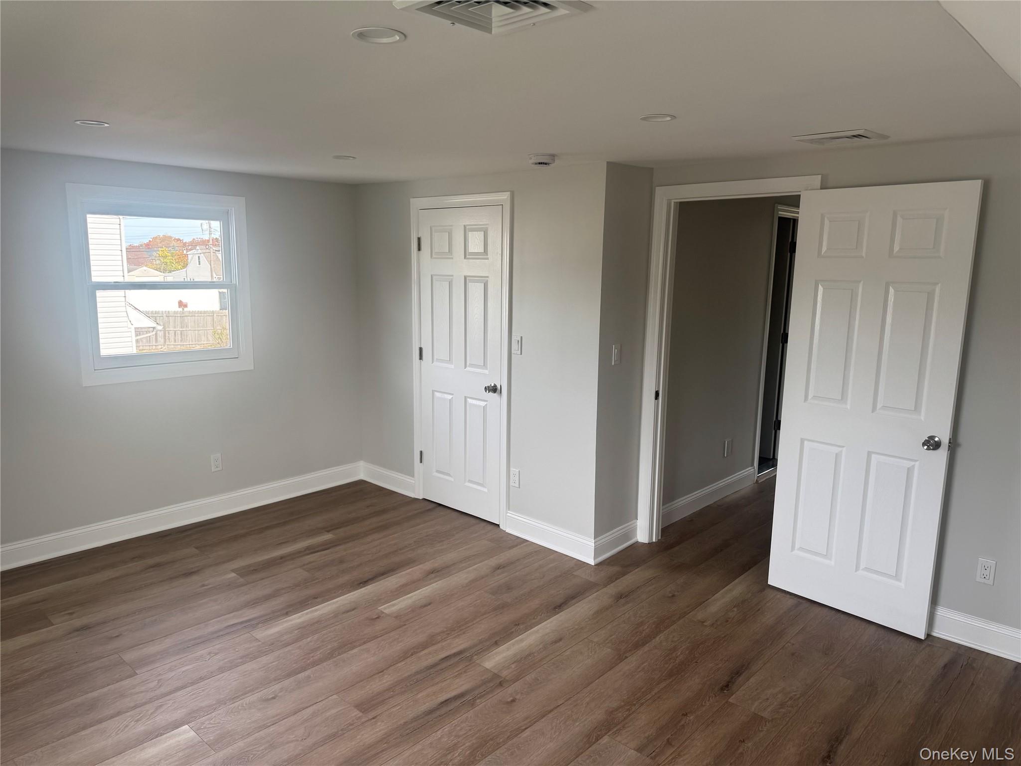 #18 photo, 10 Vermont Street, Lindenhurst , NY 11757