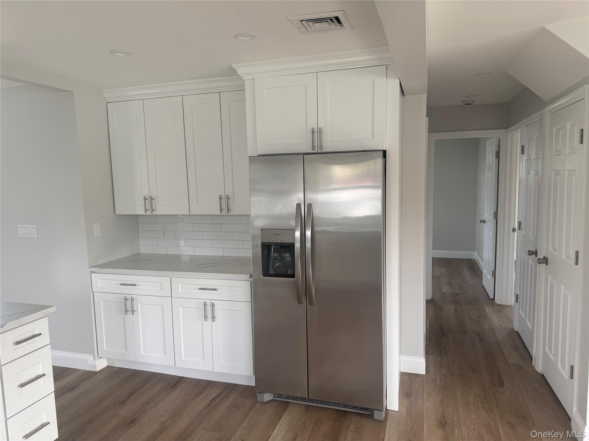 #9 photo, 10 Vermont Street, Lindenhurst , NY 11757