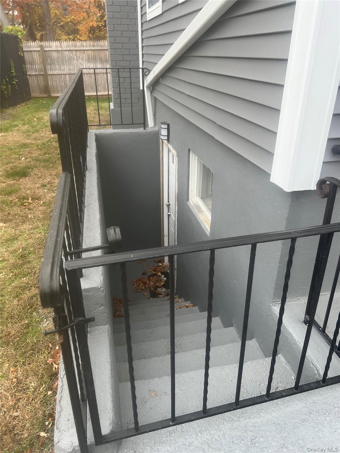 #7 photo, 360 Hawkins Avenue, Ronkonkoma , NY 11779