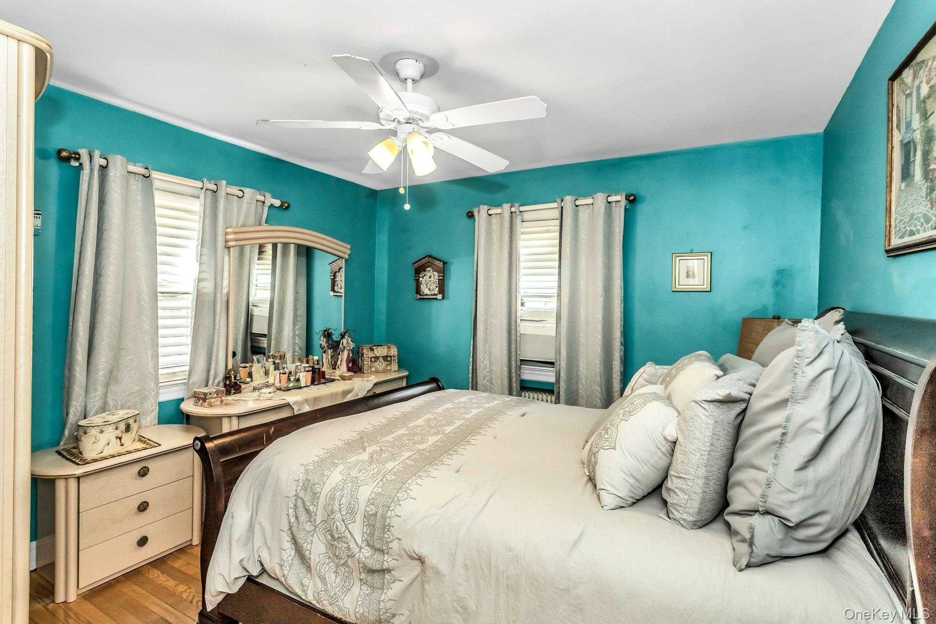 #10 photo, 33 Cleveland Street, Valley Stream , NY 11580