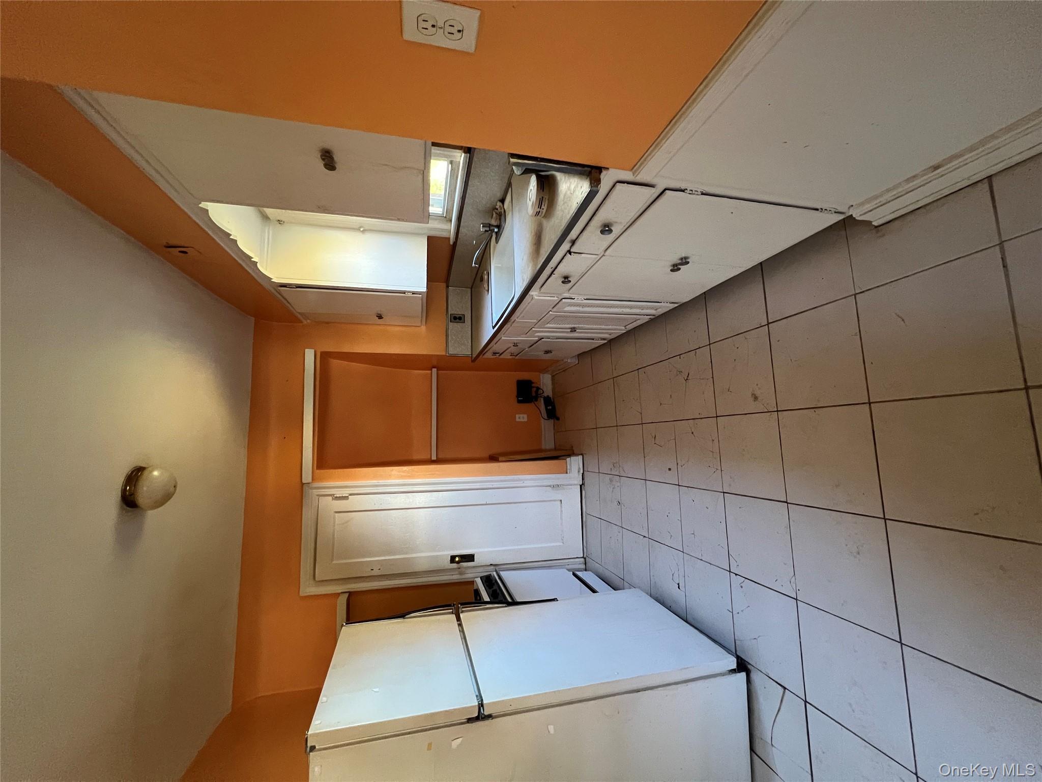 #17 photo, 33 Cleveland Street, Valley Stream , NY 11580