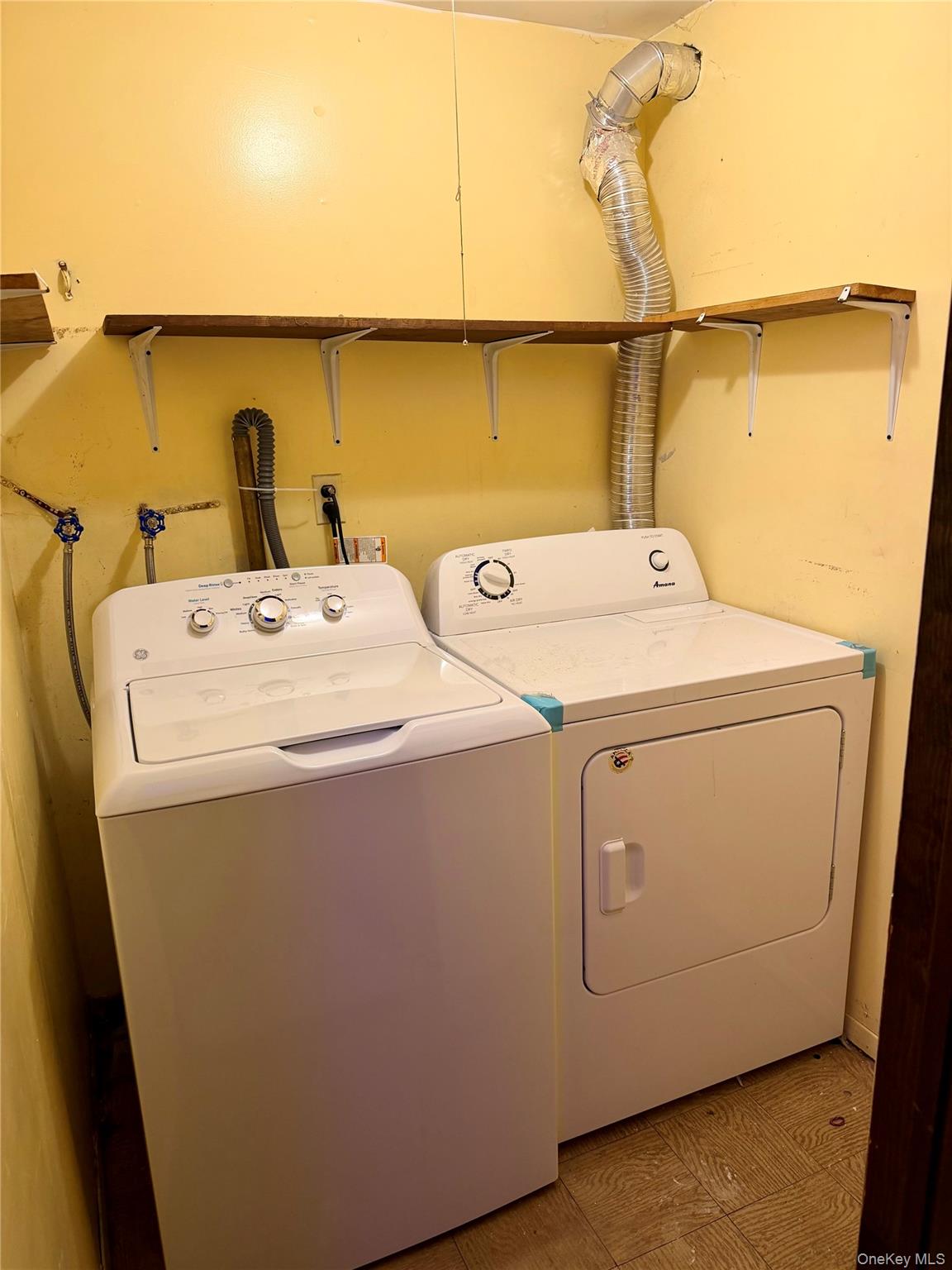 #17 photo, 28 Urban Drive, サフォーク郡 Selden , NY 11784