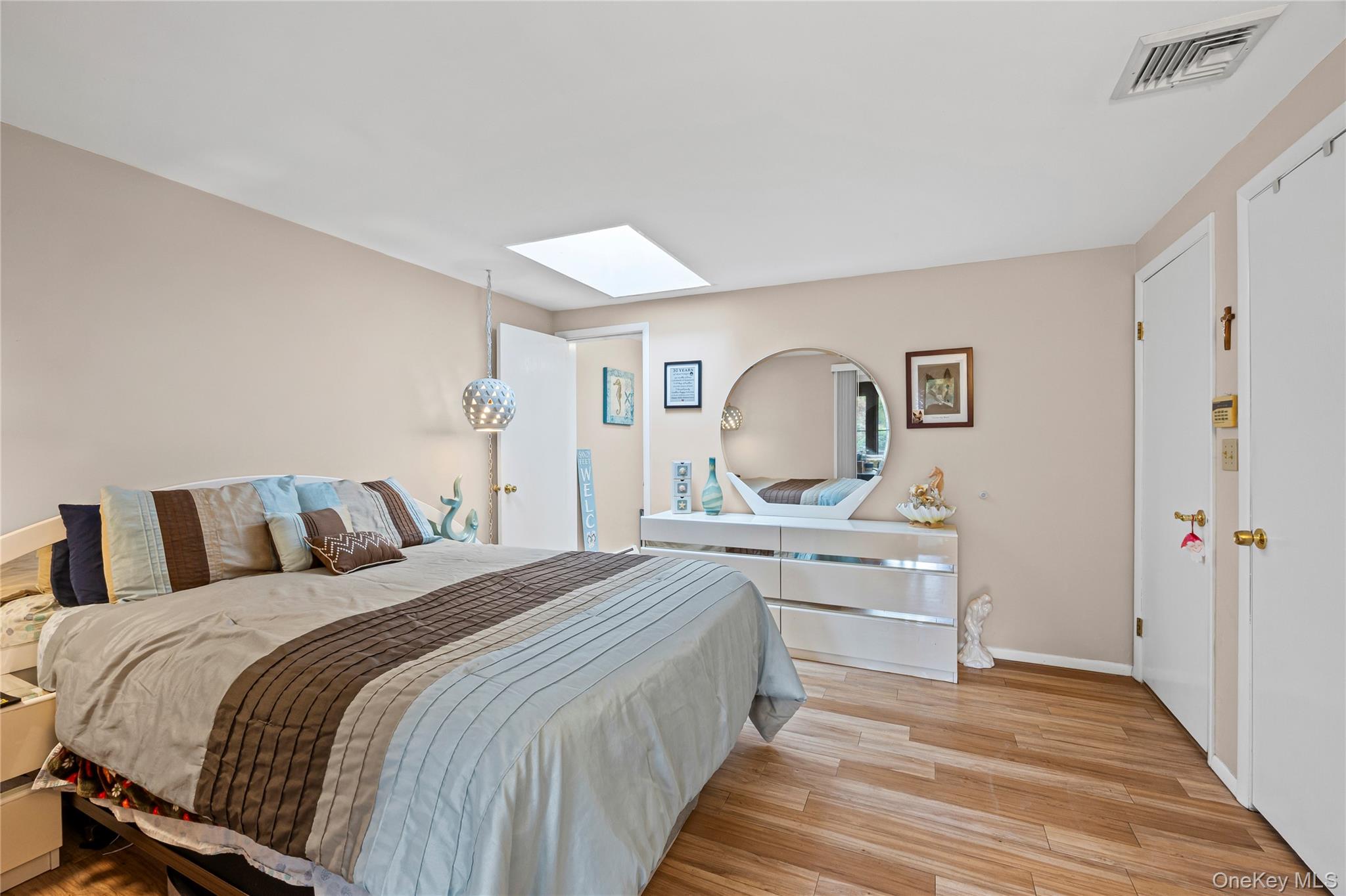 #20 photo, 4 Madach Street, Ronkonkoma , NY 11779